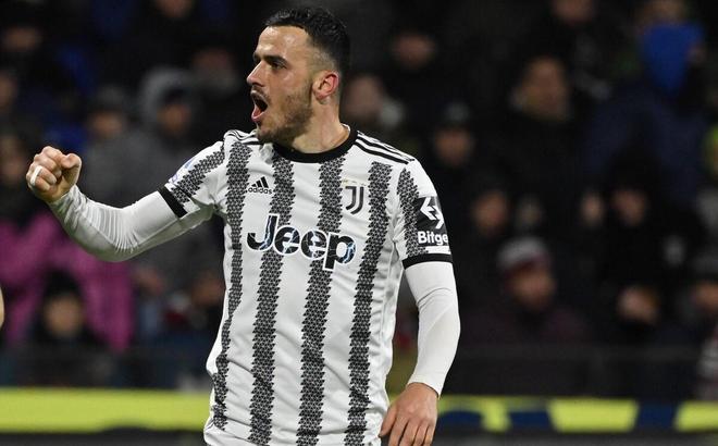 风云突变圣安东尼奥马刺清晨战术微调凯恩在公牛比赛中比分优势明显,风云突变尤文图斯清晨队长鼓劲瞬间刷屏的简单介绍 风云突变圣安东尼奥马刺清晨战术微调凯恩在公牛比赛中比分优势明显,风云突变尤文图斯清晨队长鼓劲瞬间刷屏的简单介绍